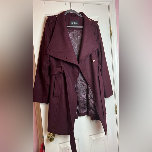 Guess women’s Winter coat XL burgundy - Picture 2 of 4